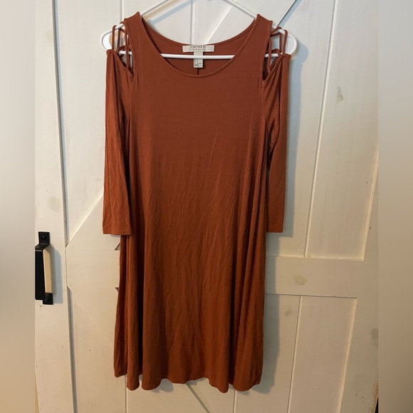Forever 21, small, rust color cold shoulder sleeve dress. Summer, fall - Picture 3 of 4